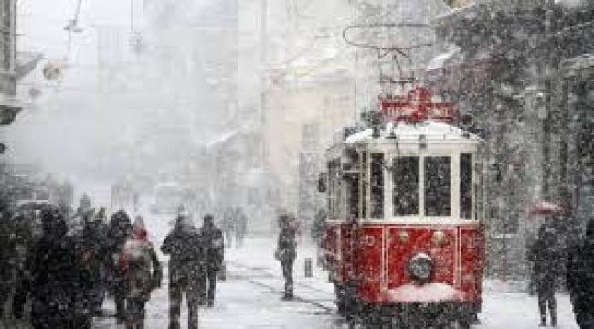 Kara Kış İstanbul'u Esir Alacak 5 Gün Kar Yağacak Uyarısı Geldi Hafta Sonu Havalar Nasıl Olacak 